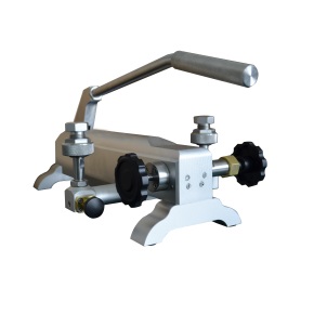 Leyro LMP 140 Pressure calibration pump